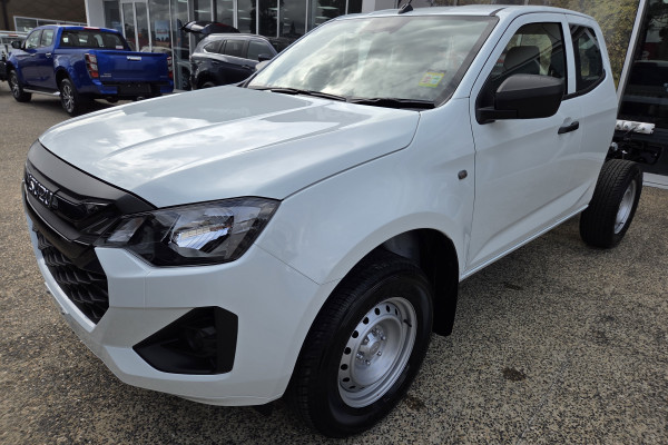 2026 Isuzu D-MAX RG SX Cab Chassis Image 7