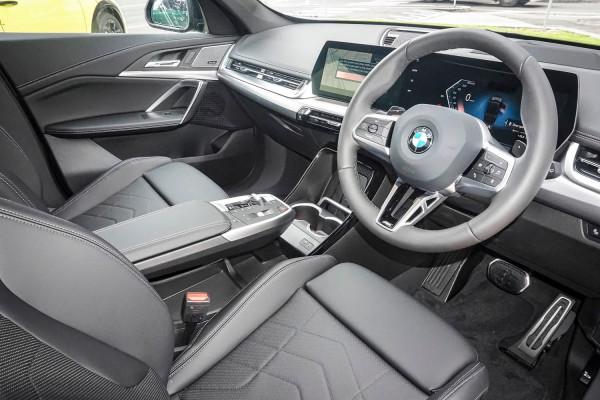 2025 BMW X1 U11 xDrive20i M Sport SUV image 5