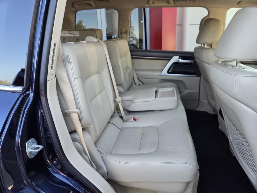 2019 Toyota LandCruiser VDJ200R VX SUV Image 10