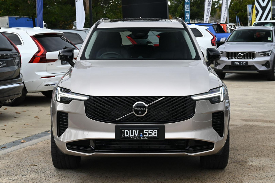 2026 Volvo XC90 L Series Ultra B5 Dark SUV Image 2