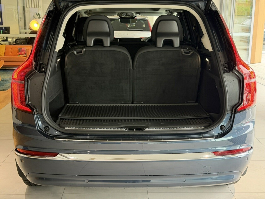 2026 Volvo XC90 L Series Plus B5 Bright SUV Image 6