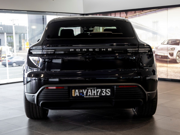 2025 [THIS VEHICLE IS SOLD] image 4