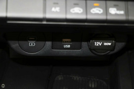 2025 Hyundai i30 CN7.V2  Sedan image 14