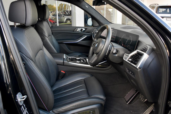 2023 BMW X7 G07 LCI xDrive40d M Sport SUV image 7