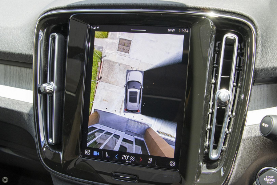 2024 MY25 Volvo XC40  Plus B4 SUV Image 9