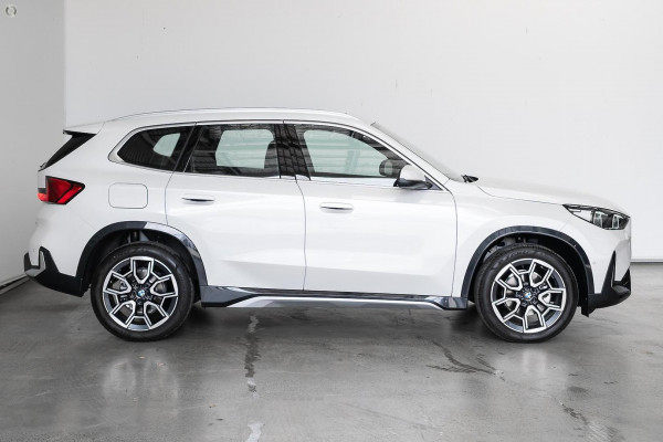 2026 BMW X1 U11 sDrive18i SUV image 3