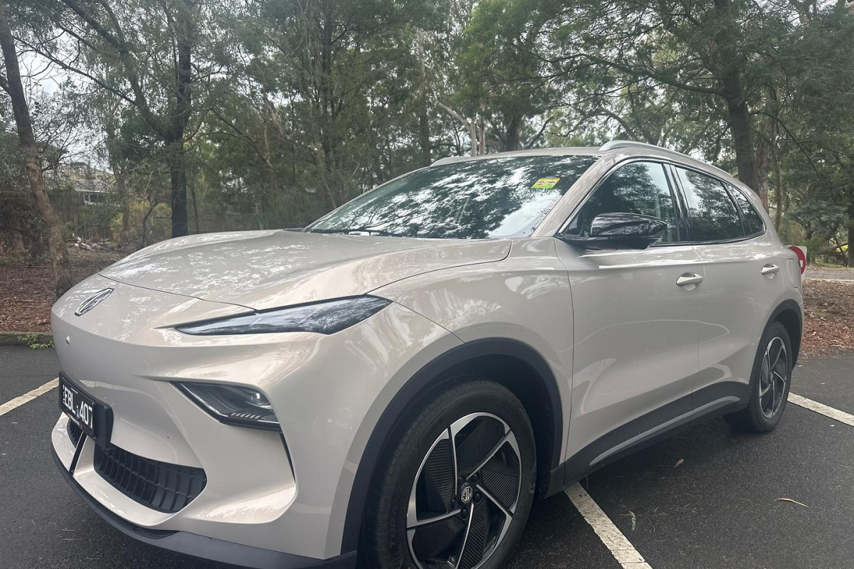 2025 MG MGS5 EV ZS3EM Essence 62 SUV