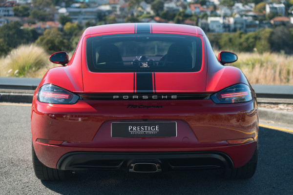 2024 Porsche 718 Cayman Coupe Image 6