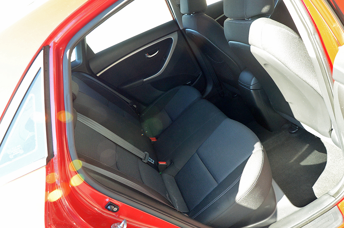2012 Hyundai I30 GD ACTIVE Hatchback Image 13