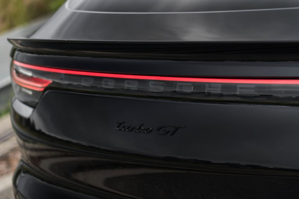 2022 Porsche Cayenne Turbo GT Coupe Image 10