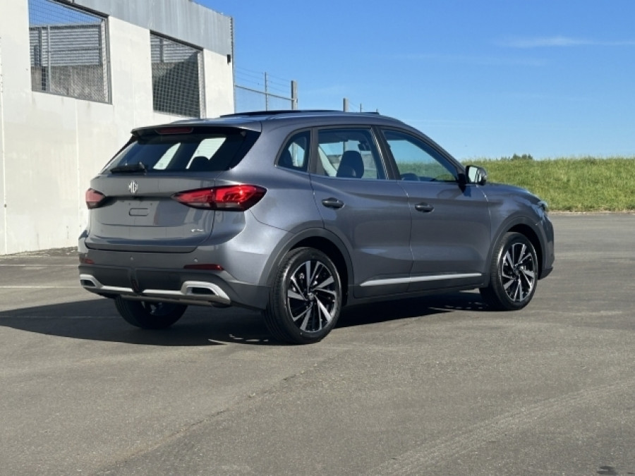 2026 MG ZS Essence Hybrid+ SUV Image 3