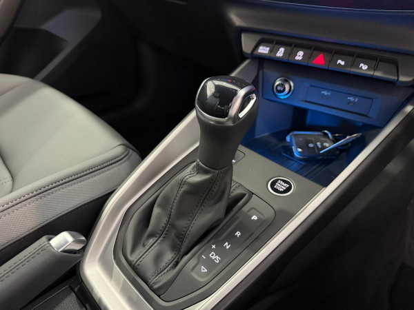 2025 MY26 Audi A1 GB 40 TFSI S line Hatch image 15