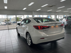 2018 Mazda 3 BN5238 SP25 GT Sedan Image 5