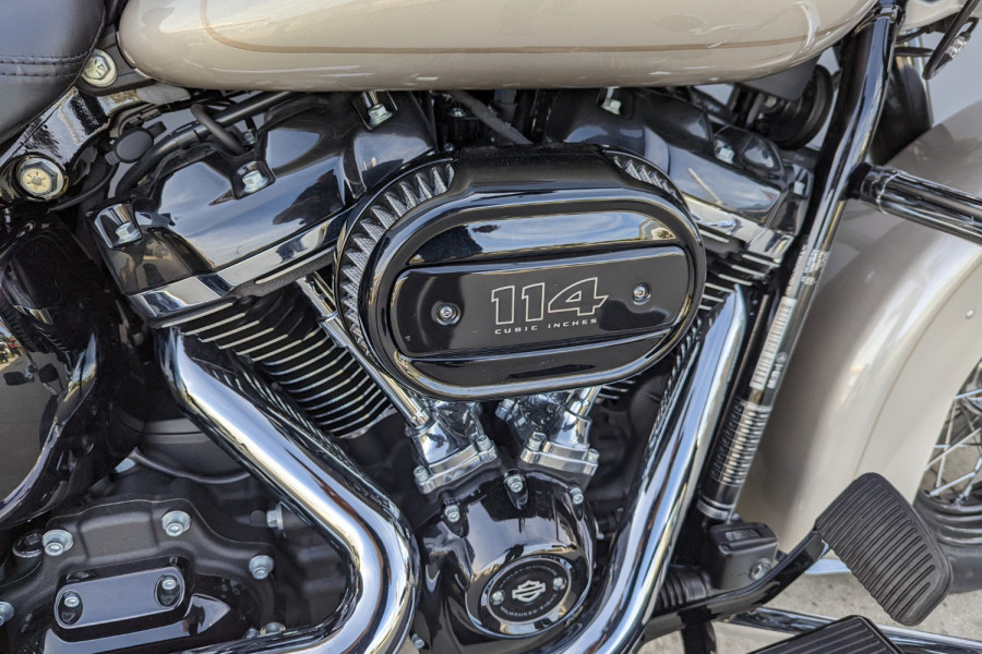 2017 Harley Davidson Heritage  Classic 114 Cruiser Image 15