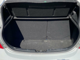 2018 Hyundai Accent RB6 Sport Hatch image 9