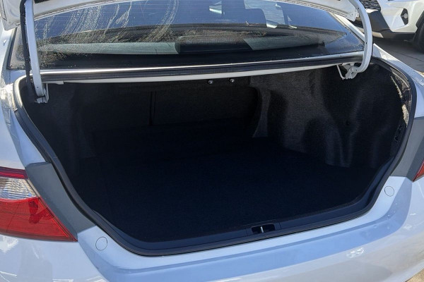 2017 Toyota Camry ASV50R Altise Sedan Image 21