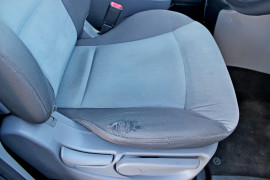 2013 Hyundai Imax TQ-W  Wagon