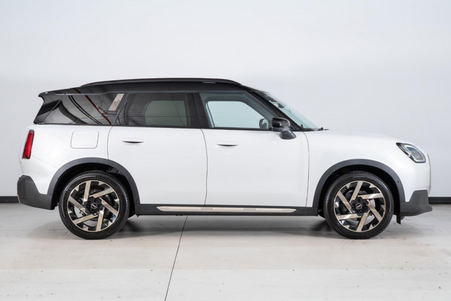 2025 MINI Countryman U25 C Favoured SUV