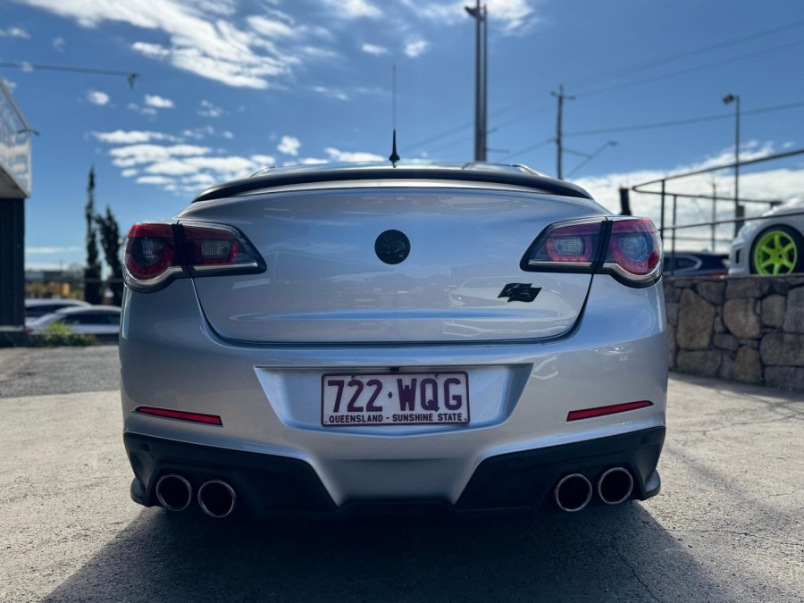 2016 HSV Clubsport Gen F2 R8 SV Black Sedan Image 7