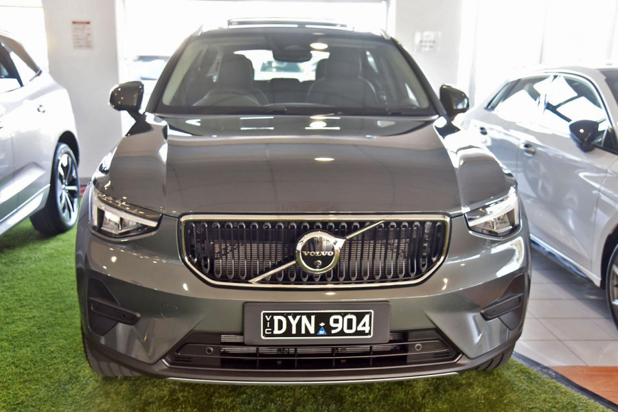 2026 Volvo XC40 XZ Plus B4 SUV Image 2