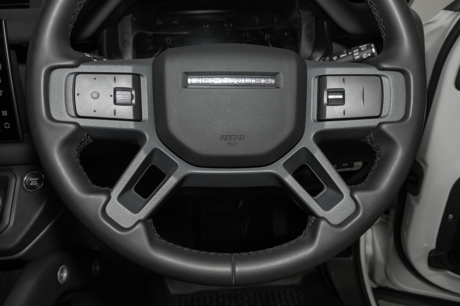 2024 Land Rover Defender L663 130 D300 X-Dynamic SE SUV Image 16