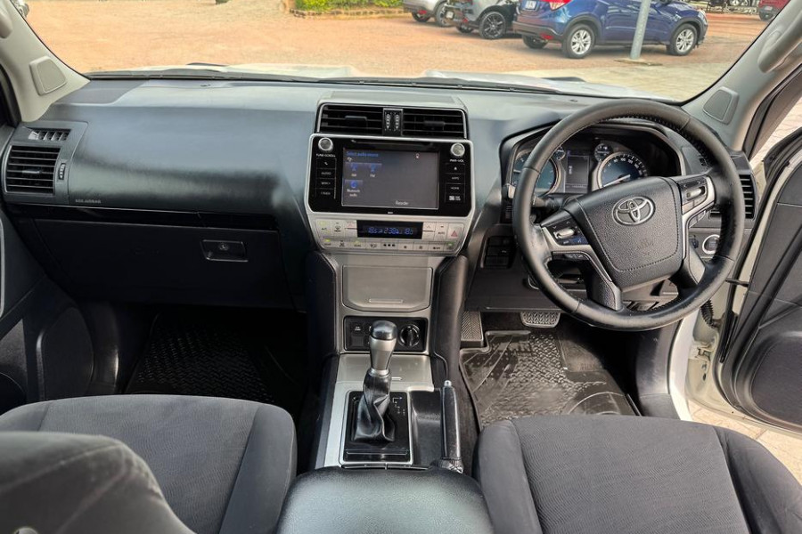 2018 Toyota LandCruiser Prado GDJ150R GXL SUV Image 10