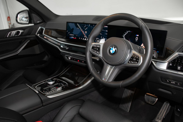 2025 BMW X5 G05 LCI xDrive30d M Sport SUV image 6