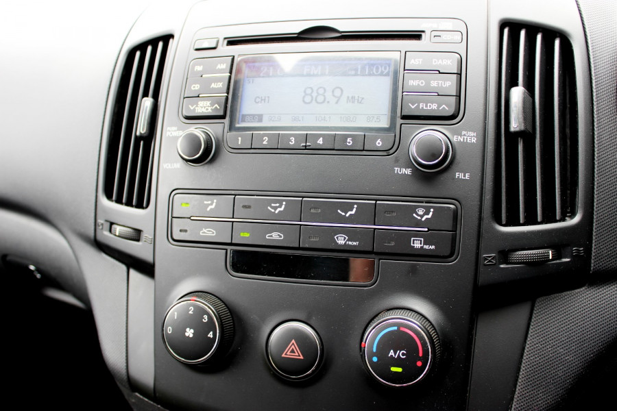 2009 Hyundai I30 FD  SX Hatchback Image 12