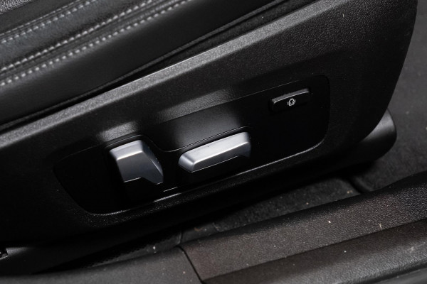 2022 BMW 3 Series G20 330i M Sport Sedan image 17