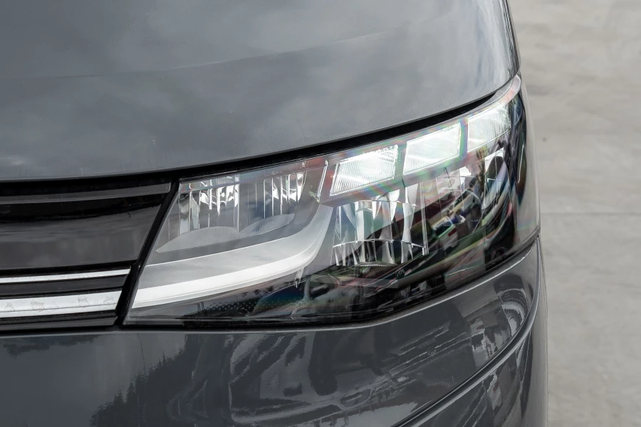 2025 MY26 Volkswagen Multivan T7 TDI360 Life LWB People Mover Image 19