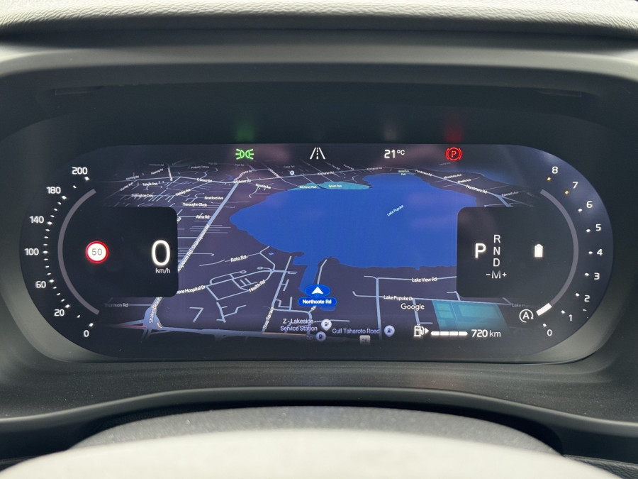 2025 Volvo XC40 XZ Plus B4 SUV Image 15