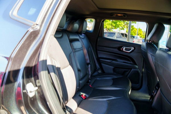 2023 Jeep Compass M6 Night Eagle SUV Image 9