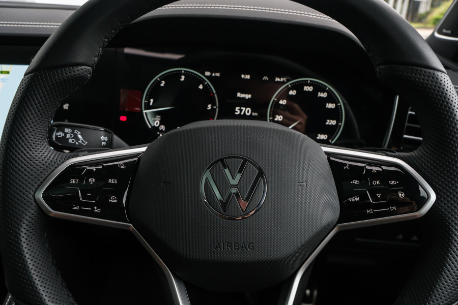 2024 Volkswagen Touareg RC 210TDI R-Line SUV Image 14