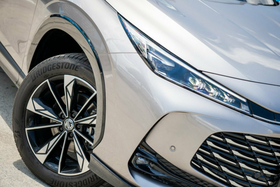 2025 MG HS AS33 Essence SUV Image 6