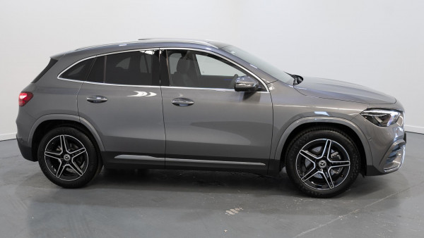 2026 Mercedes-Benz GLA-Class H247 GLA200 SUV image 3