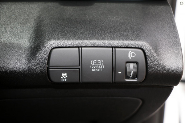 2026 Hyundai i30 CN7.V4 Elite Hybrid Sedan Image 14