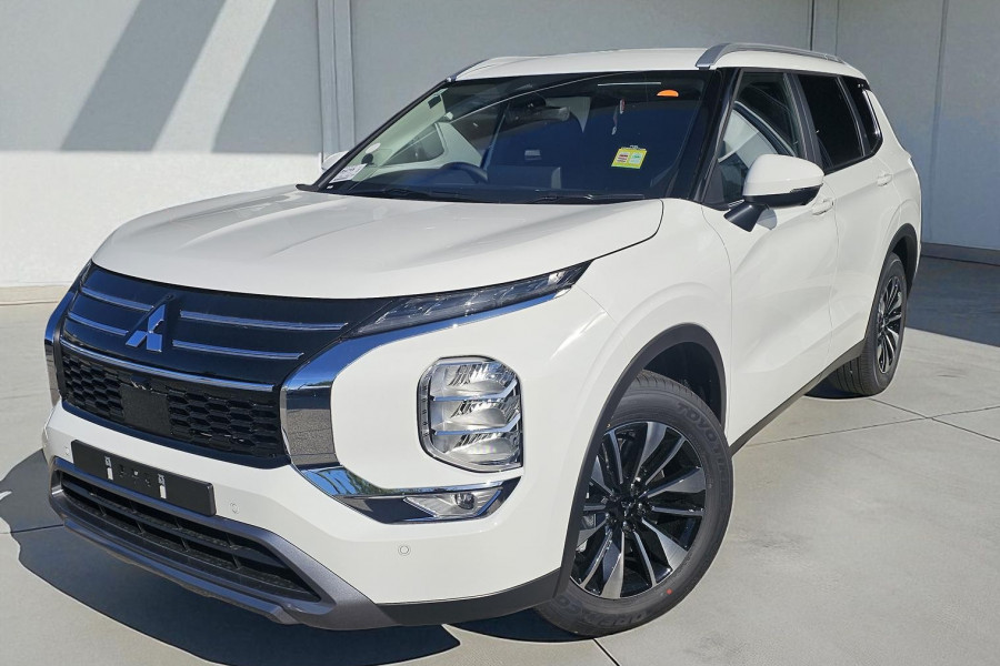2025 Mitsubishi Outlander ZM LS SUV