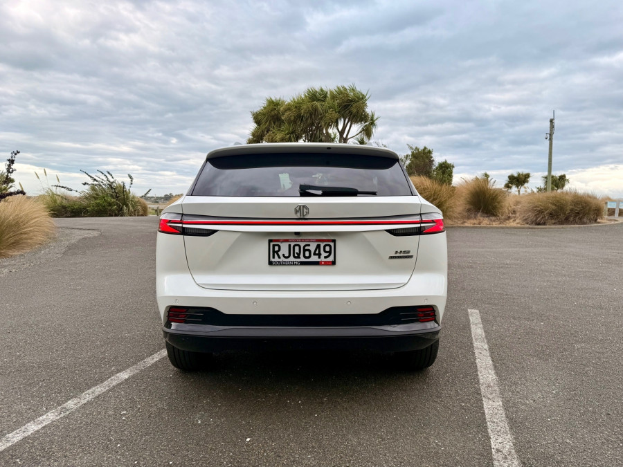 2025 MG HS AS33H Essence Hybrid+ SUV Image 4