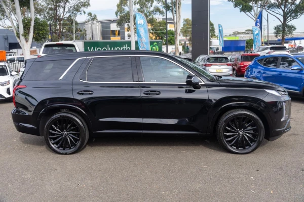 2024 Hyundai Palisade LX2.V4 Calligraphy Black Ink SUV Image 3