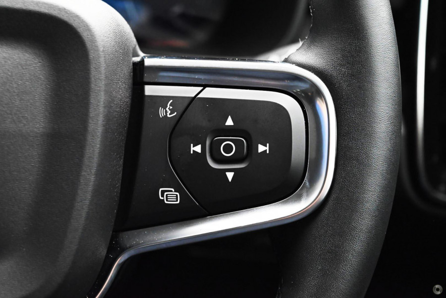 2026 Volvo XC40 XZ Plus B4 SUV Image 15