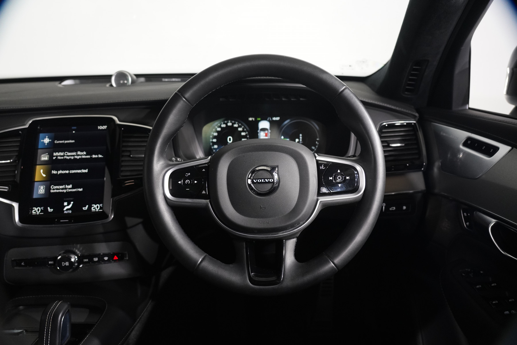 2022 Volvo XC90 Recharge Ultimate T8 Phev SUV Image 15