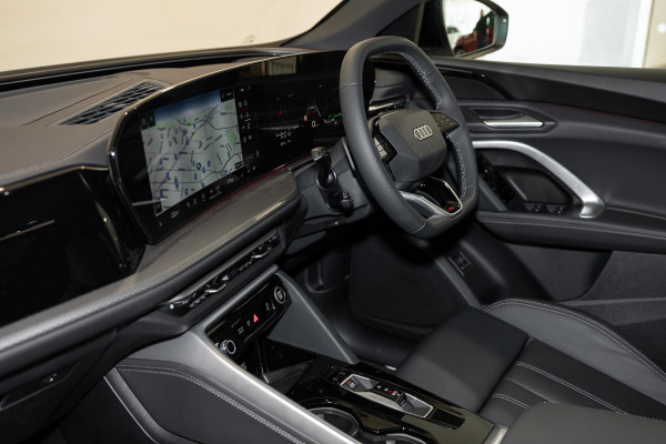 2026 Audi Q5 e-hybrid 270kW SUV
