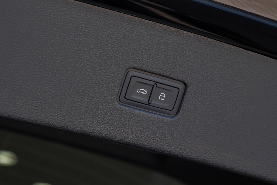 2026 MY25 Audi SQ8 F1 TFSI SUV