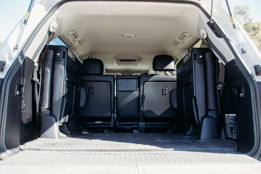 2012 MY13 Toyota LandCruiser VDJ200R Sahara SUV Image 19