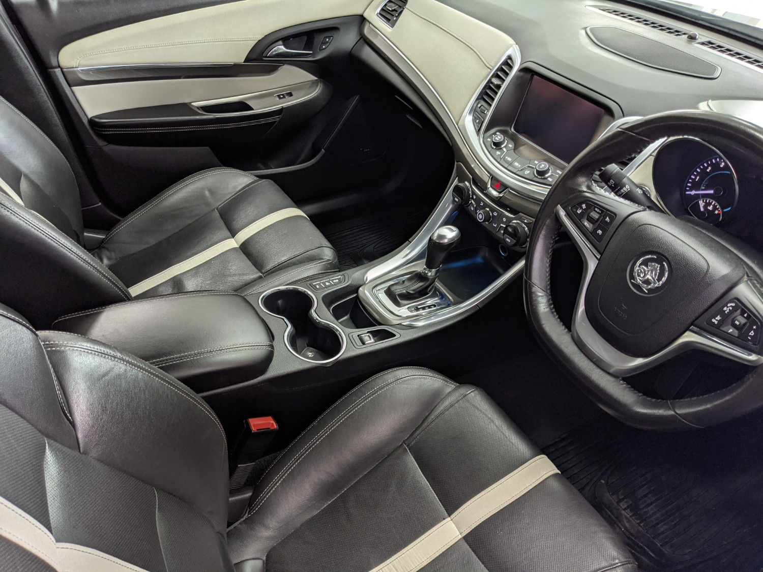2015 Holden Caprice WN MY15 V Sedan Image 14
