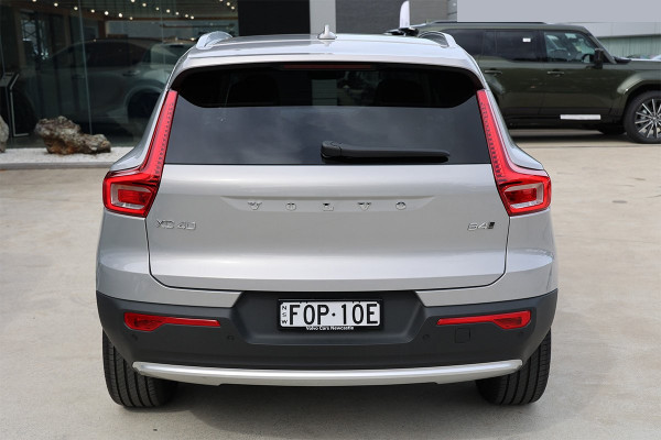2024 MY25 Volvo XC40 XZ Ultra B4 Bright SUV Image 5