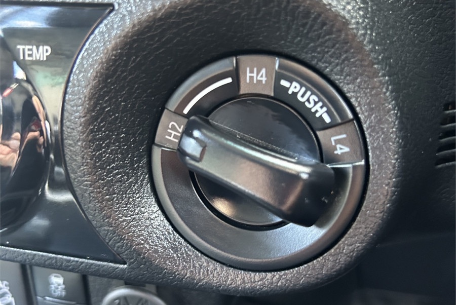 2024 Toyota Hilux Sr5 Td Dc 2.8Dmht Ute Image 12
