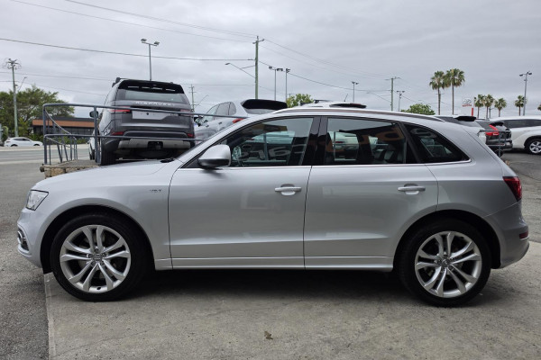 2013 Audi SQ5 8R TDI SUV Image 10