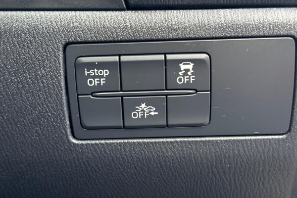 2016 Mazda 3 BM5478 Neo Hatch Image 14