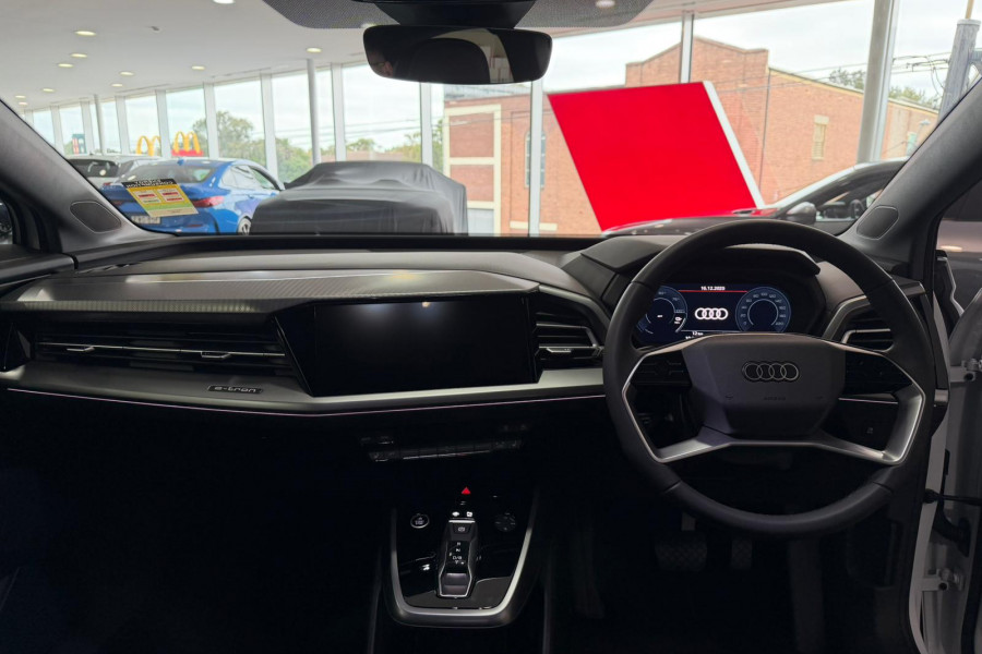 2025 Audi Q4 e-tron F4 45 SUV